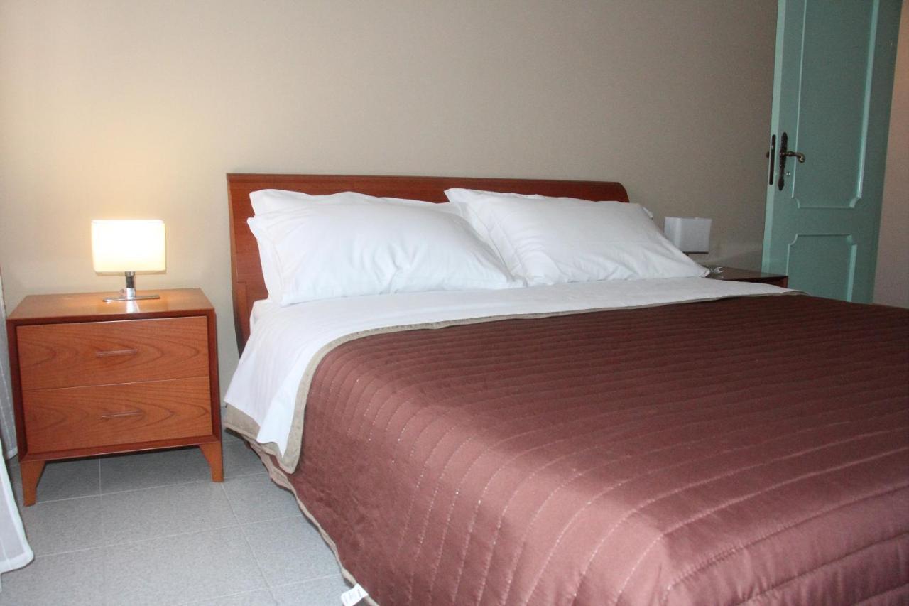 Ari B&B Montesilvano Marina Екстериор снимка